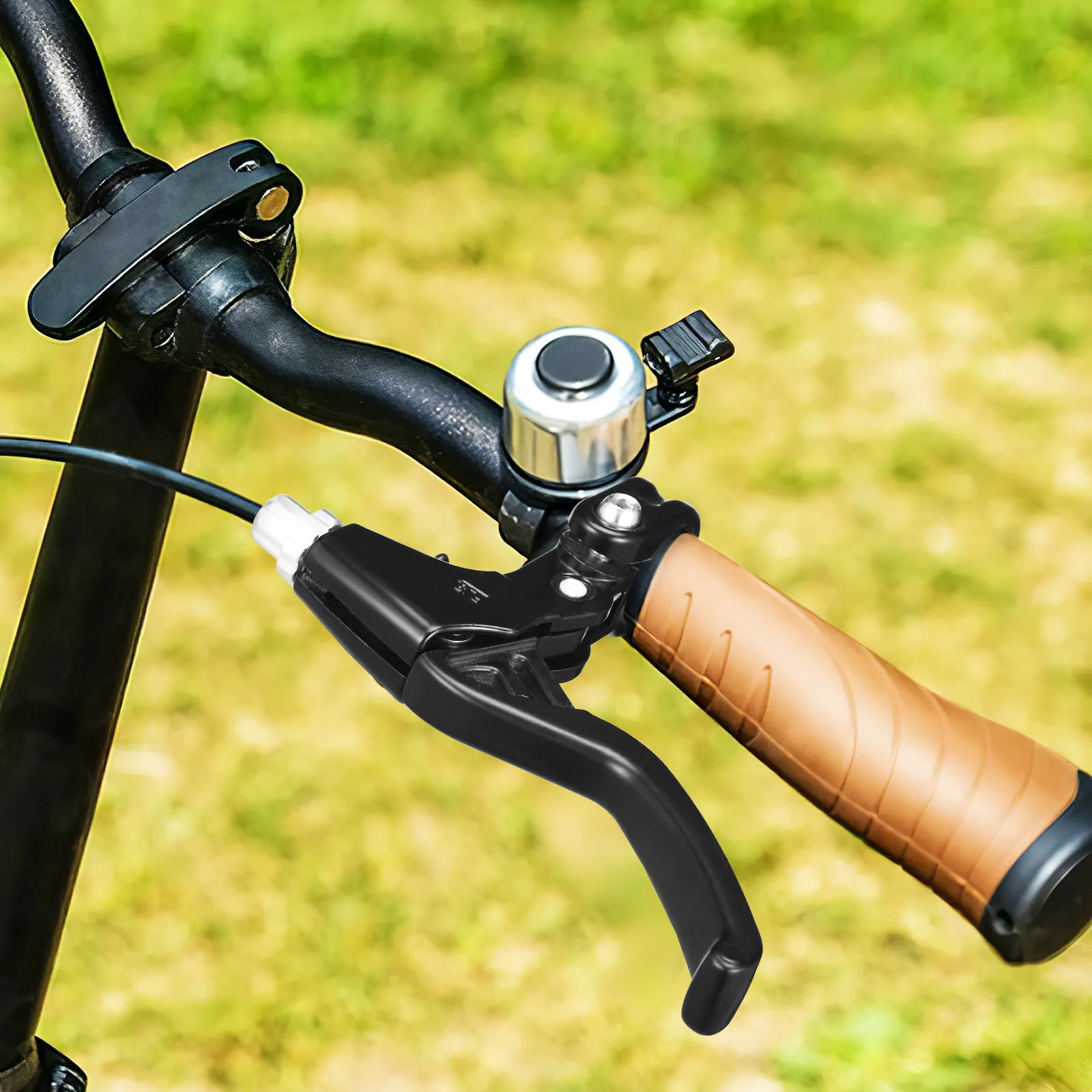 

1Pair Aluminum Alloy Brake Levers Universal Bicycle Brake Handle Smooth Responsive Bike Clutch Lever Road Bike Accessories