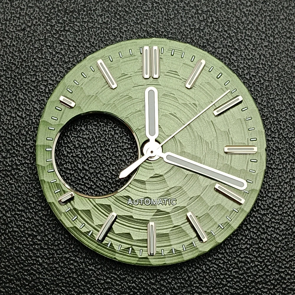 Orologio da uomo con quadrante cavo NH38 quadrante con logo personalizzato quadrante verde luminoso adatto per orologi con movimento NH38