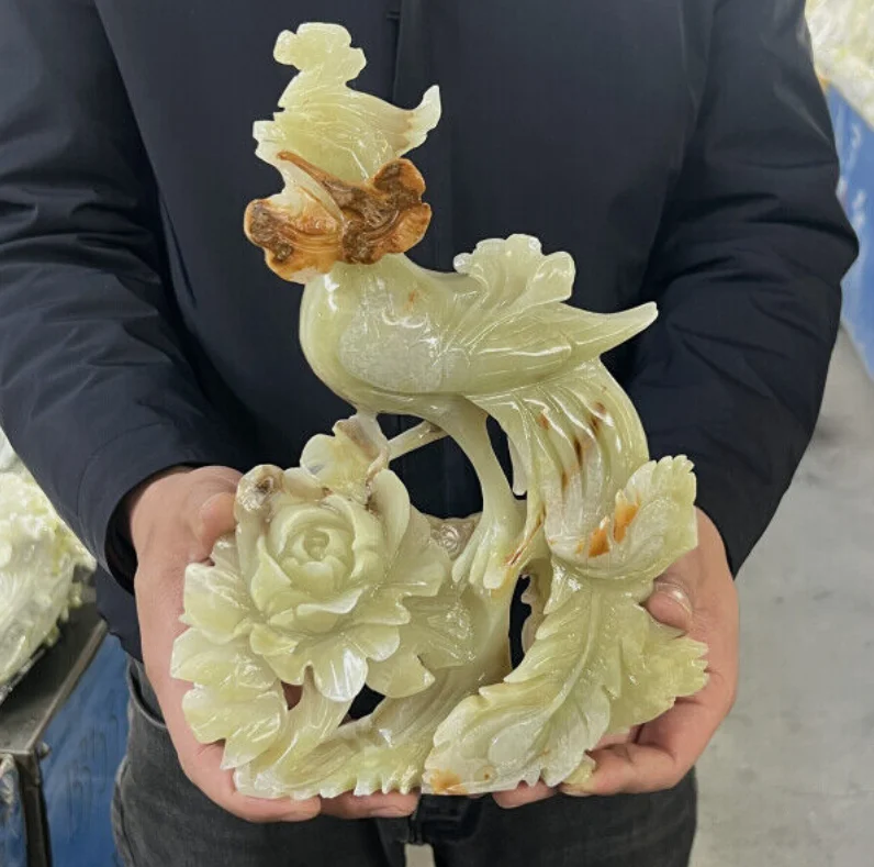 3.8lb Natural Ore.hetian jade.Hand-carved.Exquisite Peacock statues 200