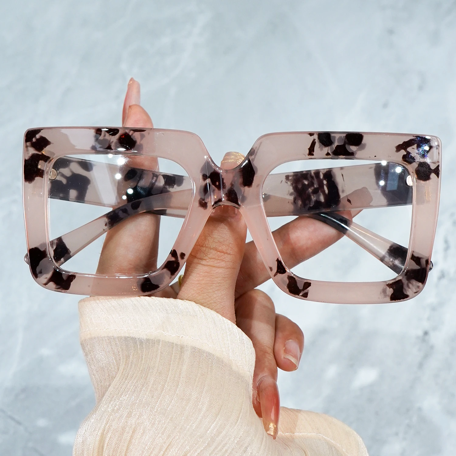 2 Stück schicke Lesebrillen für Damen und Herren +1,0 bis +4,0 Stärke – Retro-Design mit dickem Rahmen – elegante Presbyopie-Brille – Detail 15