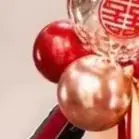 

Декоративные шары для украшения перил свадебной лестницы