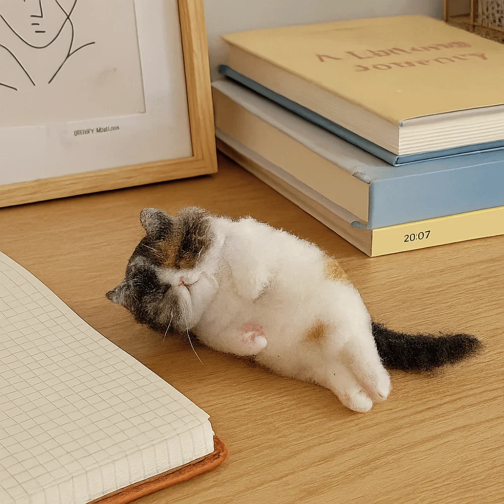 Non-Finished Cat Wool Needle Felting Kit Beginner Friendly DIY Wool Felt Cat Material Bag Plush Handmade