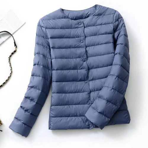 أسفل المعاطف