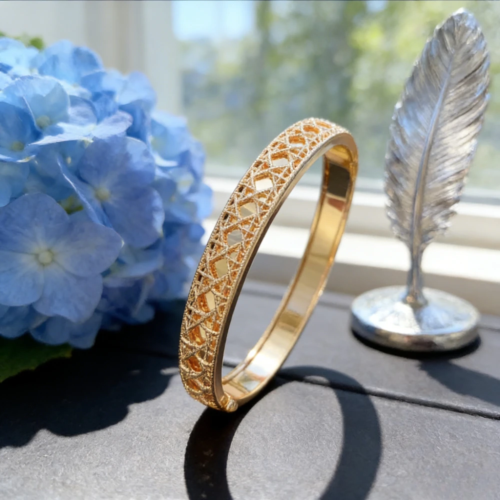 

New Luxury Designer Pure Bangle Line Cross Pattern Bracelet Women Trend Party Jewelry Accessory Hot Sale 2025 Trendy Jewelry