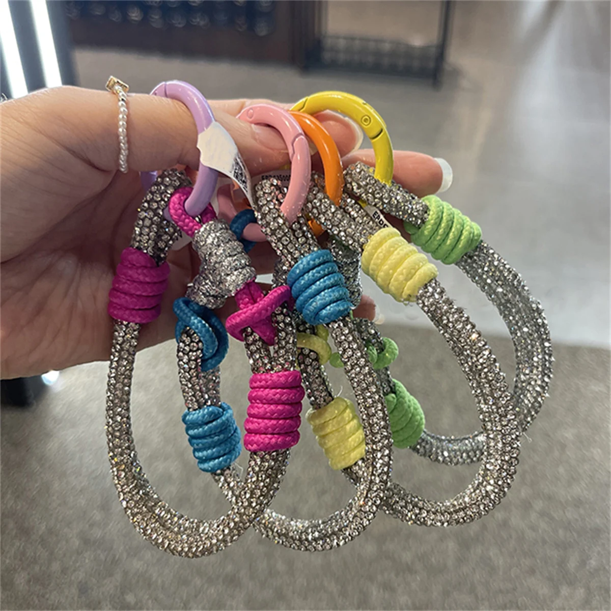 أنيق حجر الراين مضفر الهاتف الحبل معلقة مفتاح سلسلة حلقة الحبل مع التصحيح شريط للرسغ انفصال حبل آيفون 17 ProMax #1