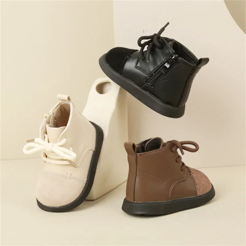 Chaussures de printemps en cuir pour bébés, bottes de rinçage pour tout-petits garçons, semelle en caoutchouc, chaussures pour bébés, mode pour petites filles, bottes 15-25, nouveau, 2024