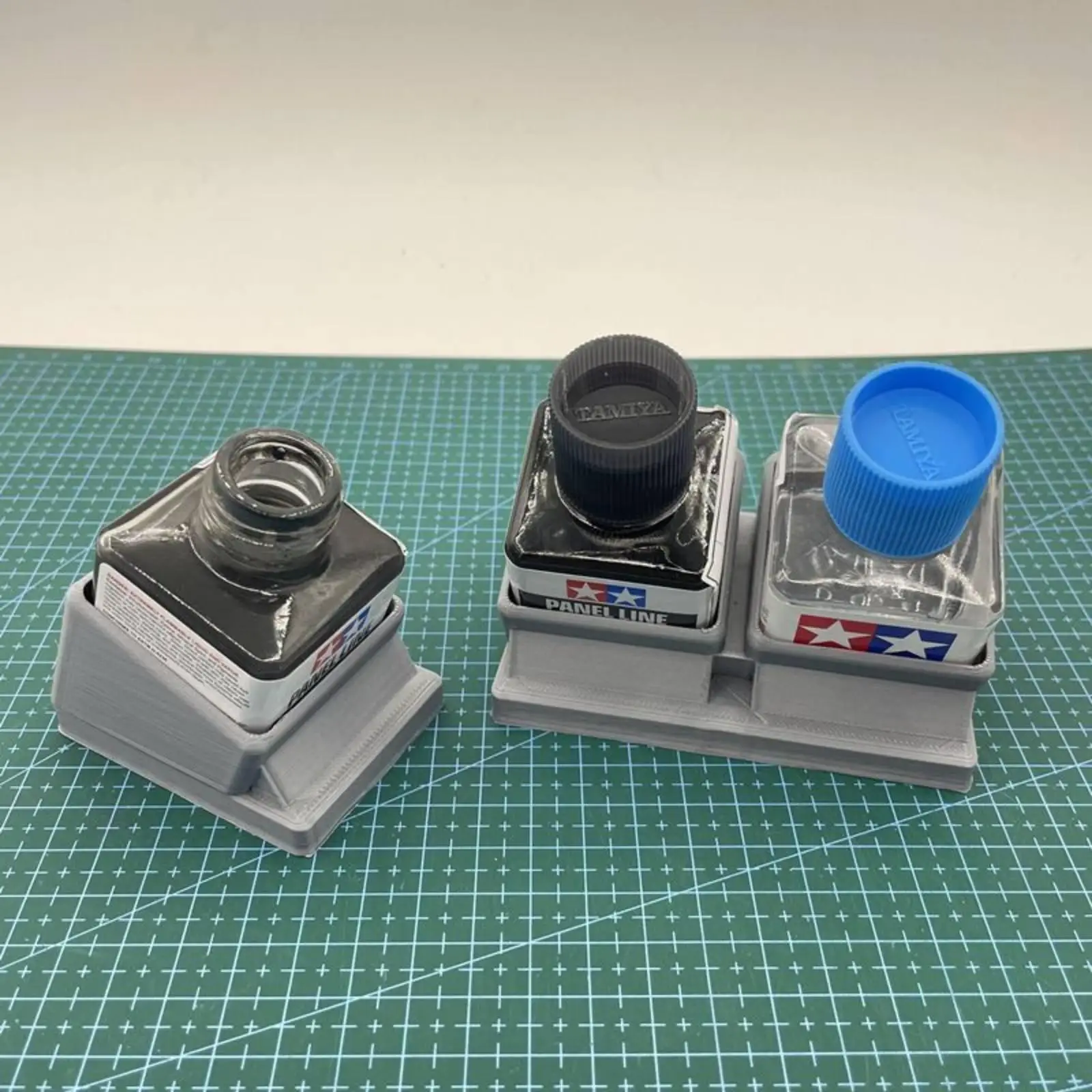 Paint Bottle Holder Rack for Model Workbench Modular Slanted Design Plastic Craft Table Organizer