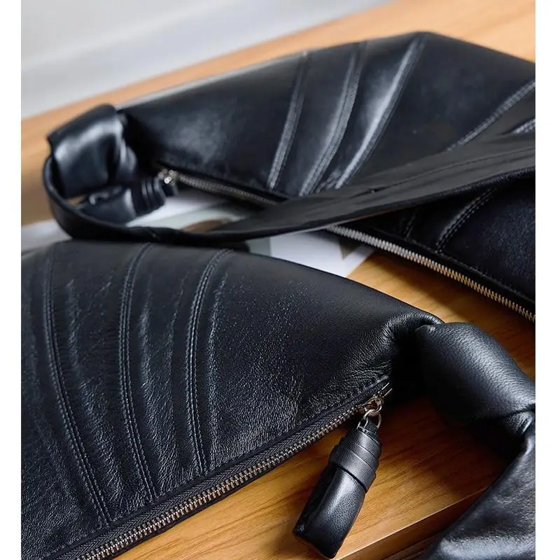 

Pure eepskin Cow Horn Bag Real Leather Bread Basket Bag Lazy Sle Single oulder Slant Cross Large Capaci Dumpling Bag