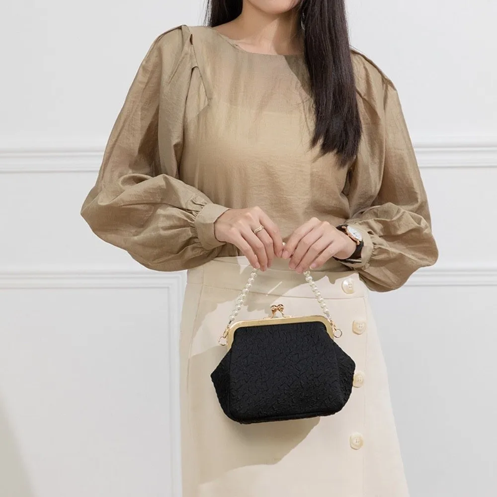 bolsa-de-ombro-com-fecho-kiss-lock-grande-capacidade-cor-solida-estilo-chines-bolsa-transversal-de-mao-e-de-ombro-Unico