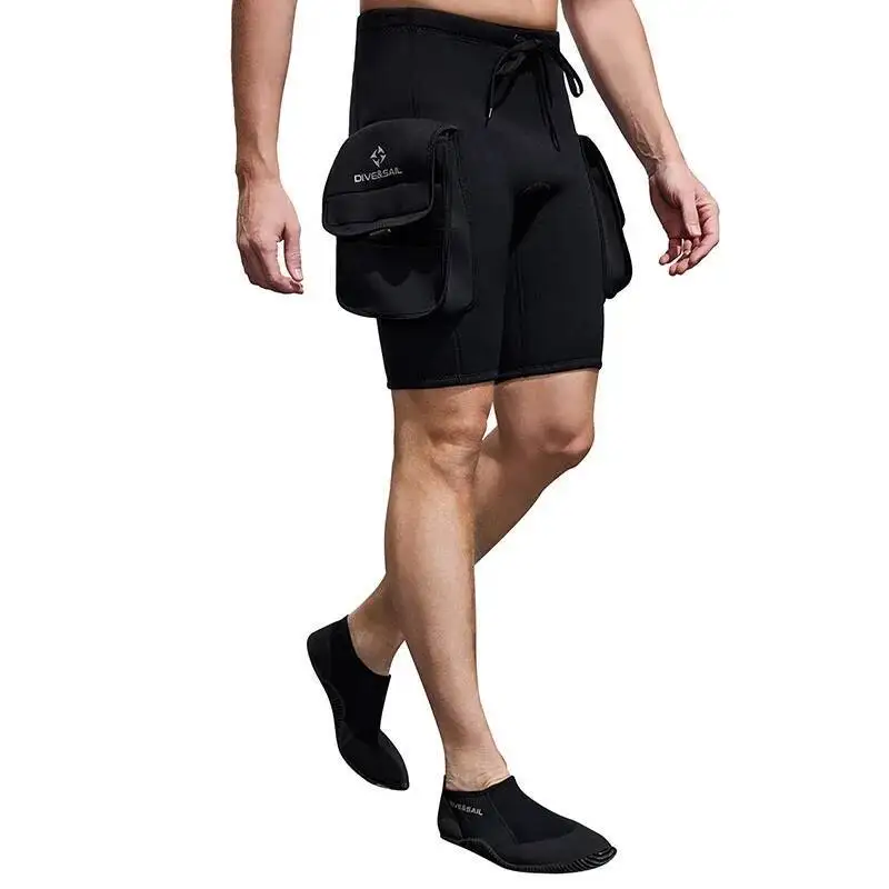 ชุดดำน้ำผู้ชาย ผ้าเนโอพรีน กางเกงขาสั้นดำน้ำมีกระเป๋า กางเกงเล่นเซิร์ฟสำหรับกีฬาทางน้ำ ว่ายน้ำ ดำน้ำตื้น พายเรือ ดำน้ำลึก