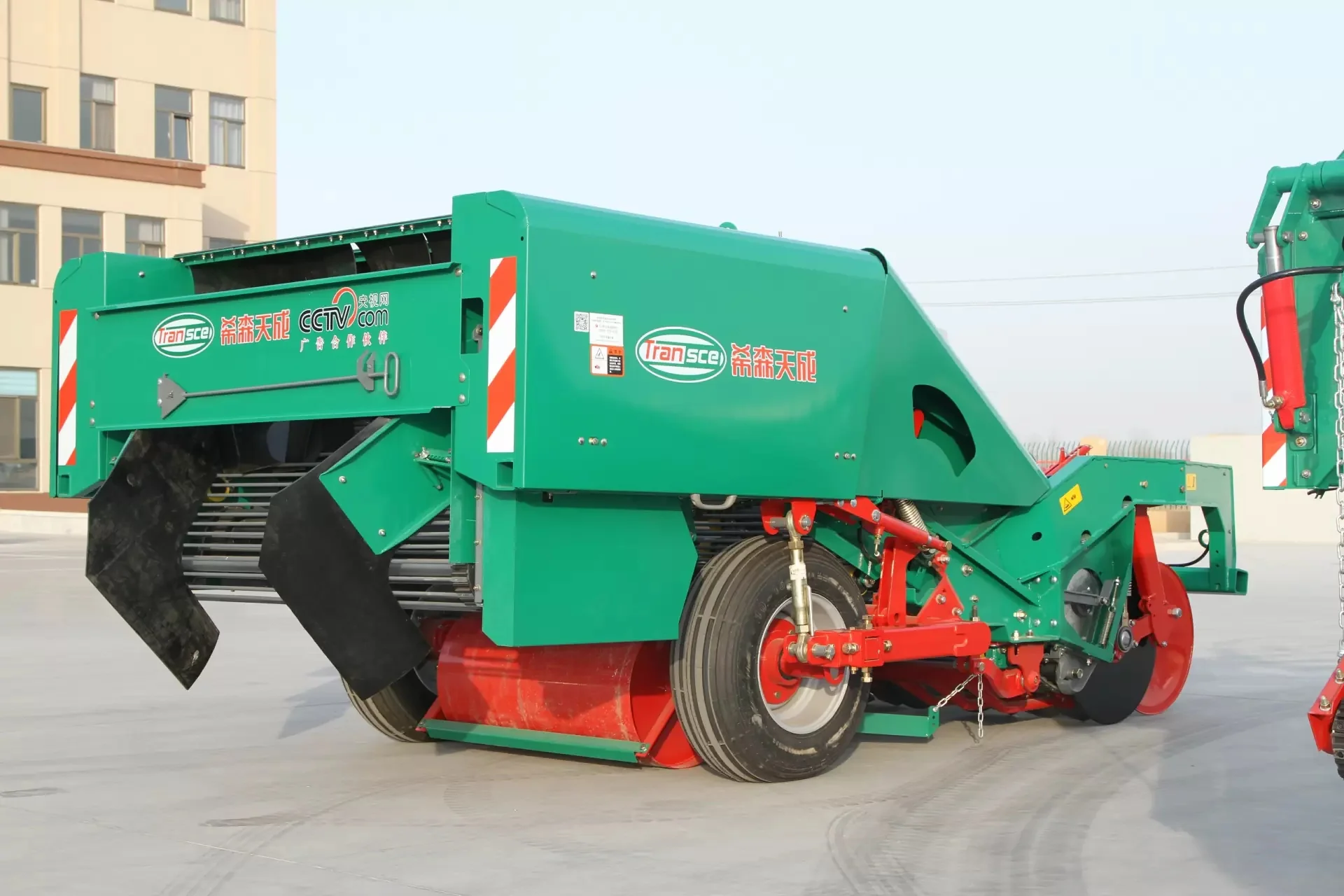4 Row Potato Harvester (20~75hp) - 3 Point Linkage Tractor Mounted Potato Digger Machine