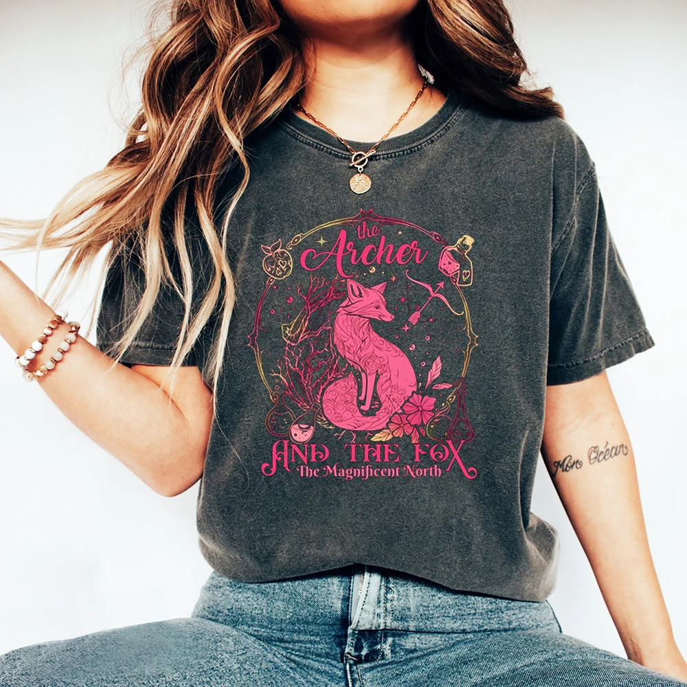 The Archer and The Fox Comfort TShirt Cute Fantasy Books Jumper Shirts Gift For Readers Hookish Bookworm Tee Y2K Top Streetwear