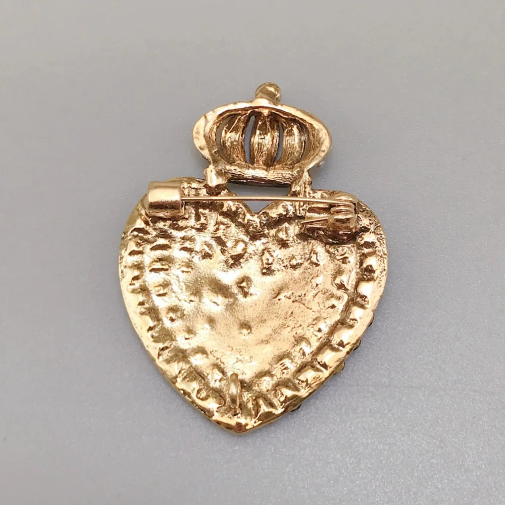 Cross border vintage love crown brooch with full diamond five pointed star heart-shaped chest flower brooch accessory