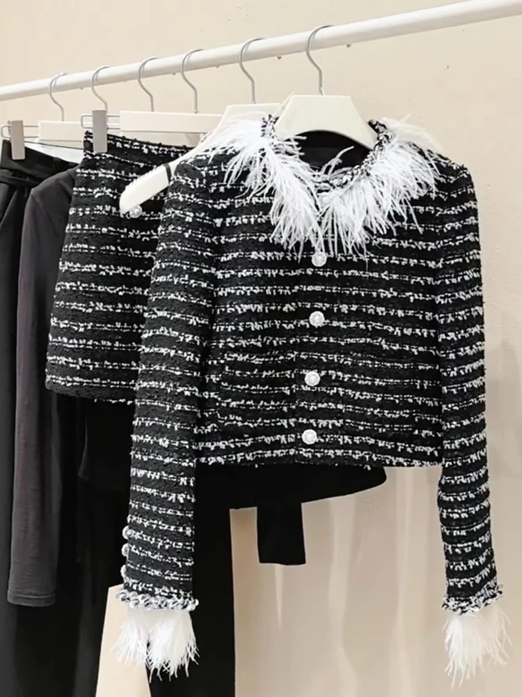 

Потрясающее женское пальто с перьями в корейском стиле, новинка весенней коллекции, антивозрастное, французский фасон