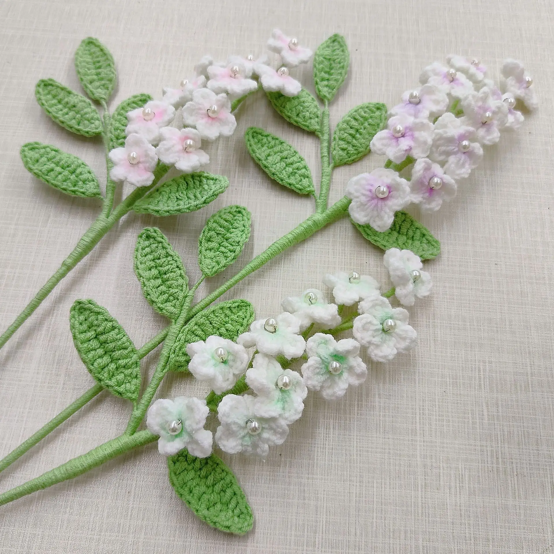Fertig handgewebte Blumenzweige, hübscher gehäkelter Blumenstrauß, kreative Kunstpflanze, Hochzeitsraumdekoration, Geschenk – Detail 1
