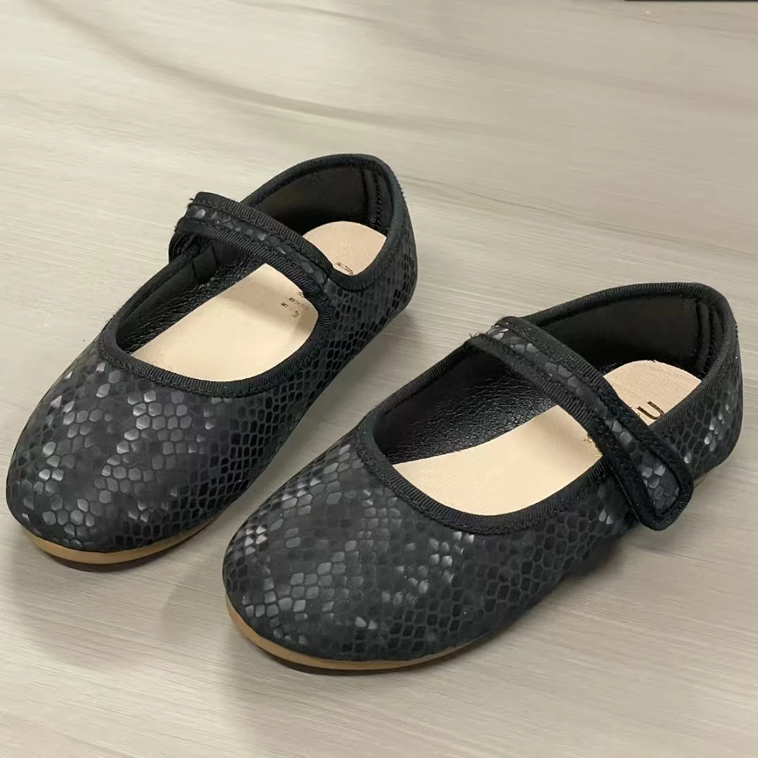 Jinyu New Arrival Trendy Women's Shoes High Quality Casual Shoes Fashion Popular Children's Dance Shoes PU Leather Girl's Shoes