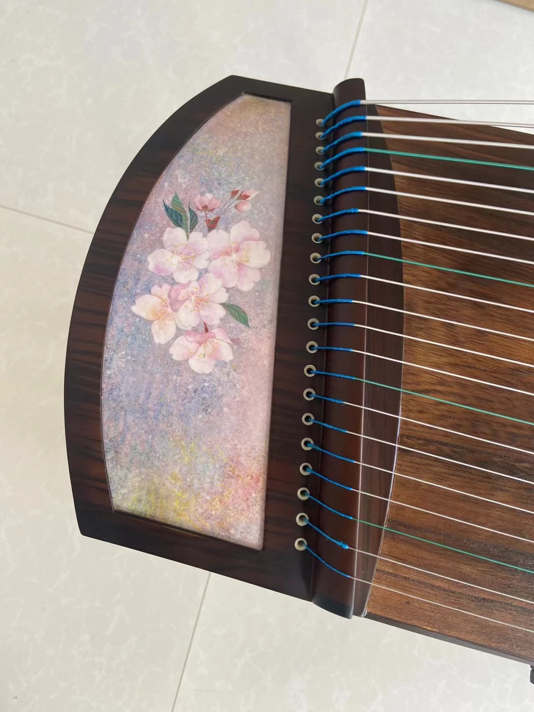 

Guzheng 135CM Flower pattern 21 string Chinese stringed instruments