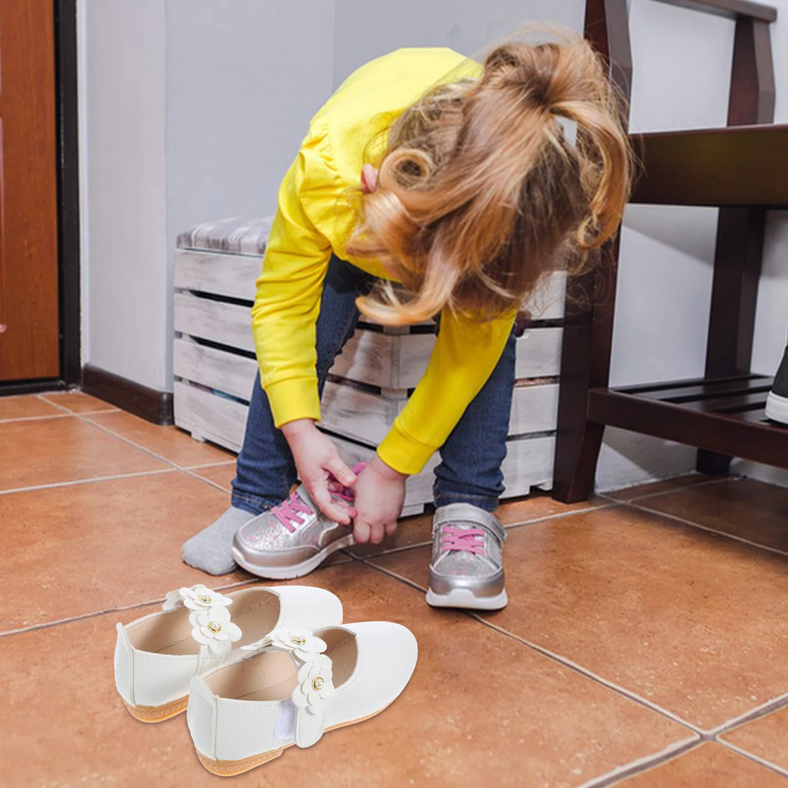 1 زوج الأطفال وحيد الأحذية تصميم أنيق تنفس مادة مريحة منع رائحة القدم الأبيض حجم 26 Eu27 Us95 Uk10