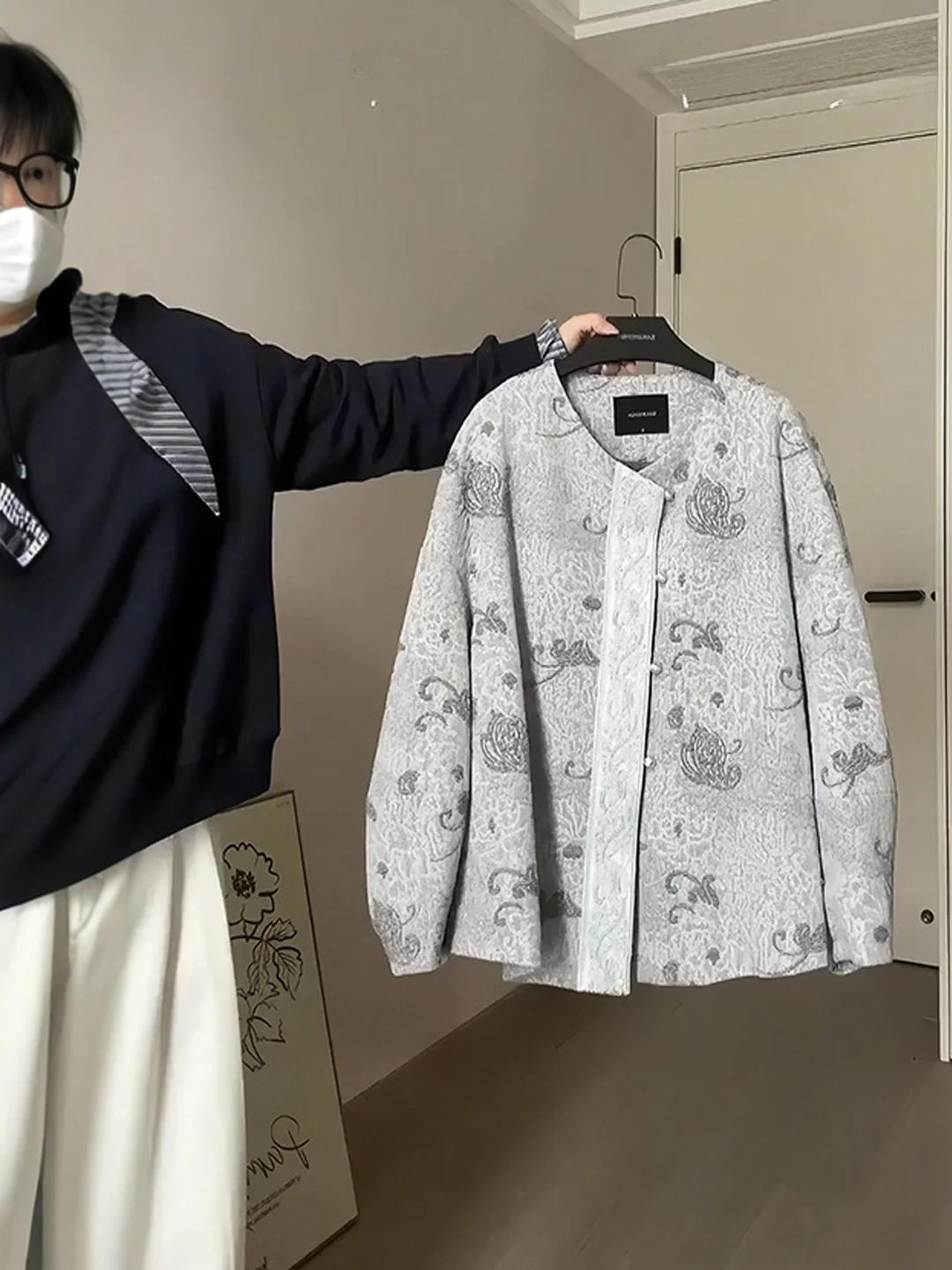 

Chinese Sle Faionable Jaet Large Size High-End Feeling Super Beautiful Tang Costume Button up Top Chinese Traditional E...