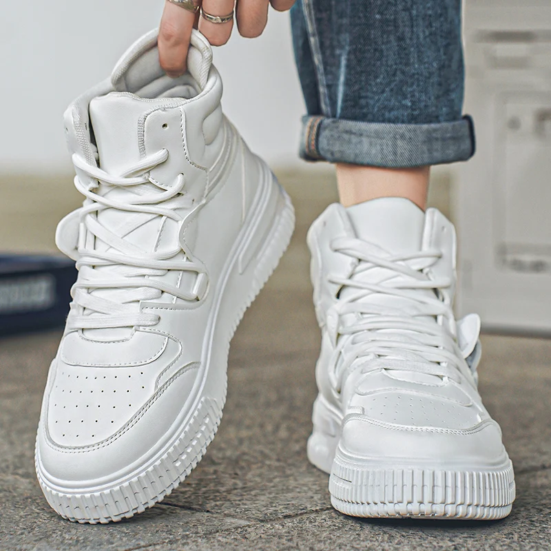 

New Fashion Casual Sneakers High Top Skateboard Shoes Student Boots Men and Women Trend Wear Resistant Two-color Couples
