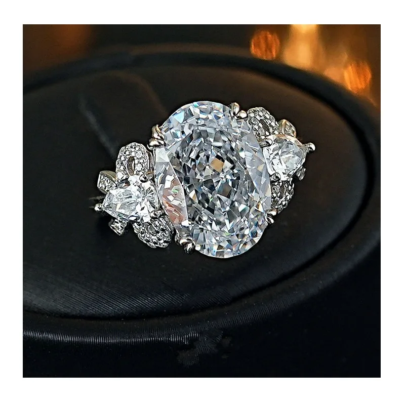 

Temperament Luxury Dove Egg White Diamond Ring Inlaid High Carbon Diamond Crushed Ice Cut High Sense Versatile Atmospheric Woman