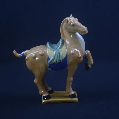 statue-en-ceramique-de-four-shiwan-de-decoration-de-personnage--statue-de-cheval