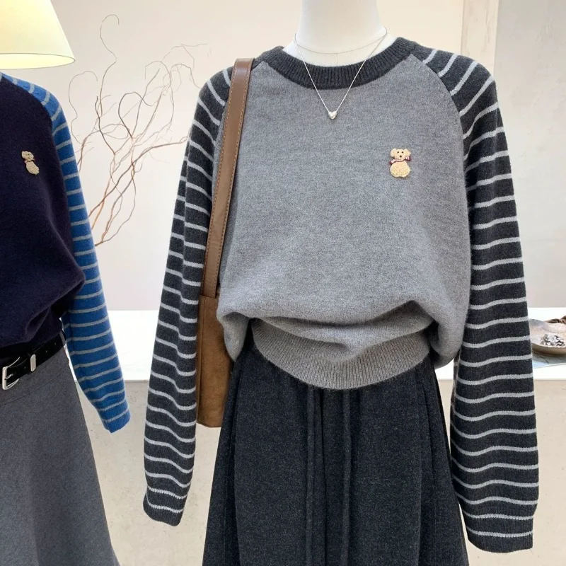 

Вязаный топ в корейском стиле для женщин, осенне-зимний полосатый свободный свитер с вышивкой, нижняя рубашка