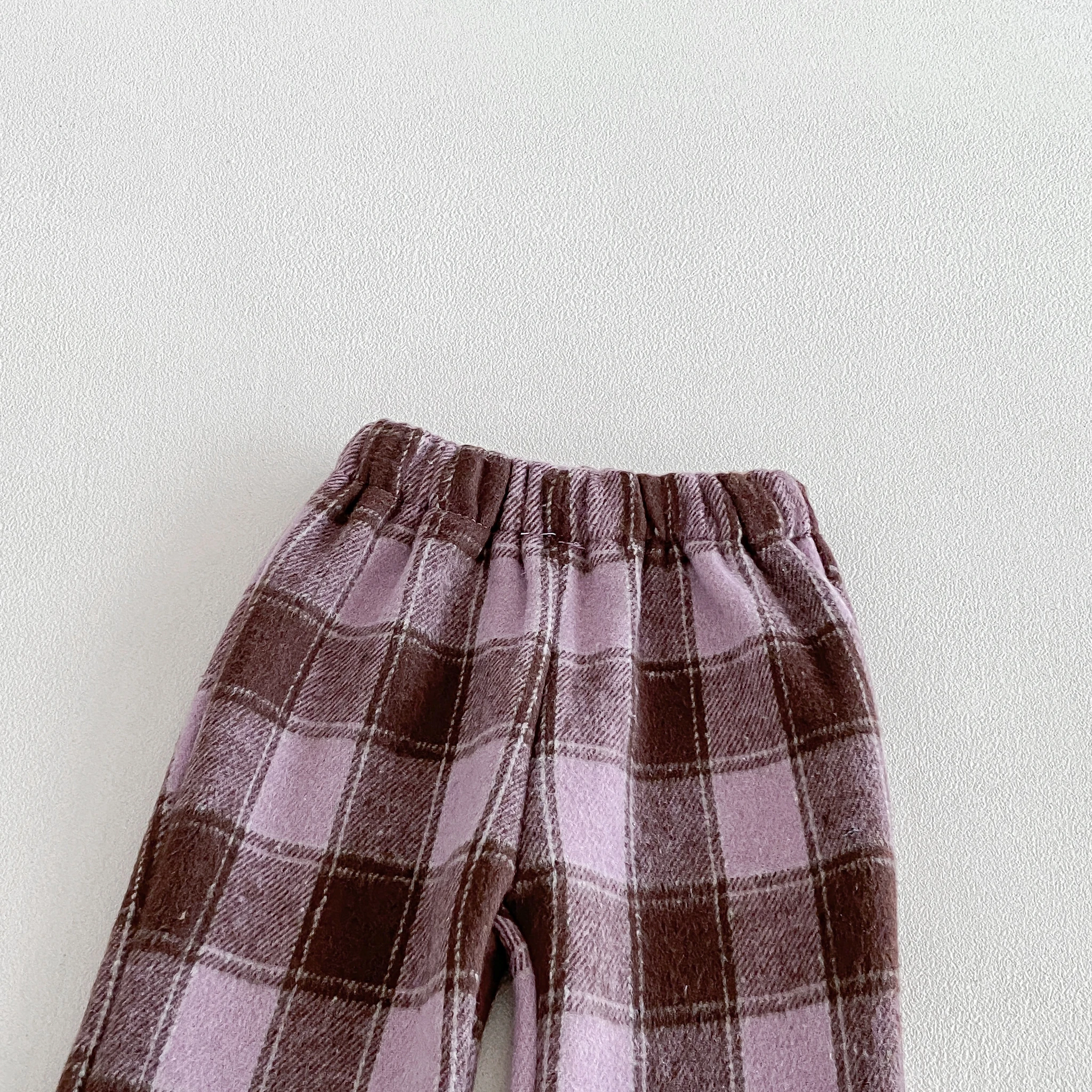 Mädchen Herbst 2026 Neue Kollektion: Cape-Pullover, Unterziehshirt, karierte Freizeithose mit Schleife - Stilvolles Dreiteiliges Set – Detail 8