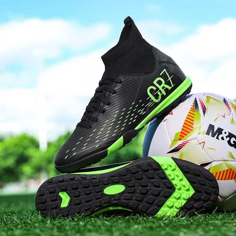 

High Quality and Fashionable Long Nail Training Football Shoes Men and Women Low Cut Leather Sports Shoes Youth Football Shoes