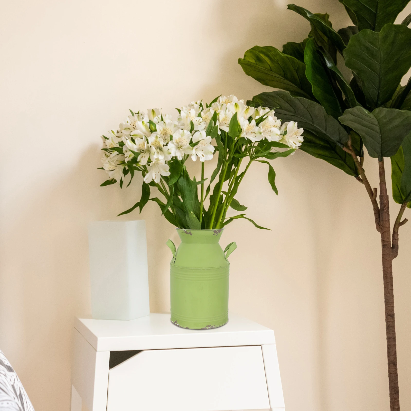 

Vintage Iron Flower Pot Metal Planter for Home Office Desk Rustic Flower Container Small Bucket Metal Small Bucket