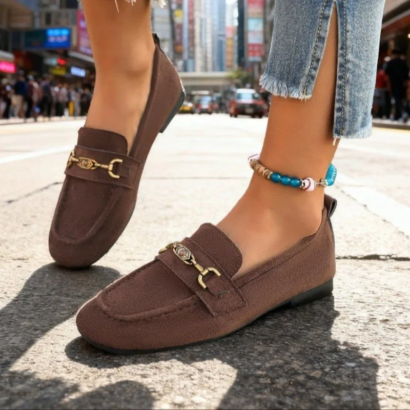 2026 Hot Sale Round Toe Women's Flat Shoes Outdoor Metal Decor Slip on Soft Sole Shallow Flats Comfortable Casual Walking Shoes