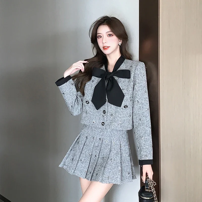 In Stock: 2024 Autumn New French-style Bow Collar Jacket and Pleated Skirt Two-piece Set for Women Female Lady, Noble Lady Style