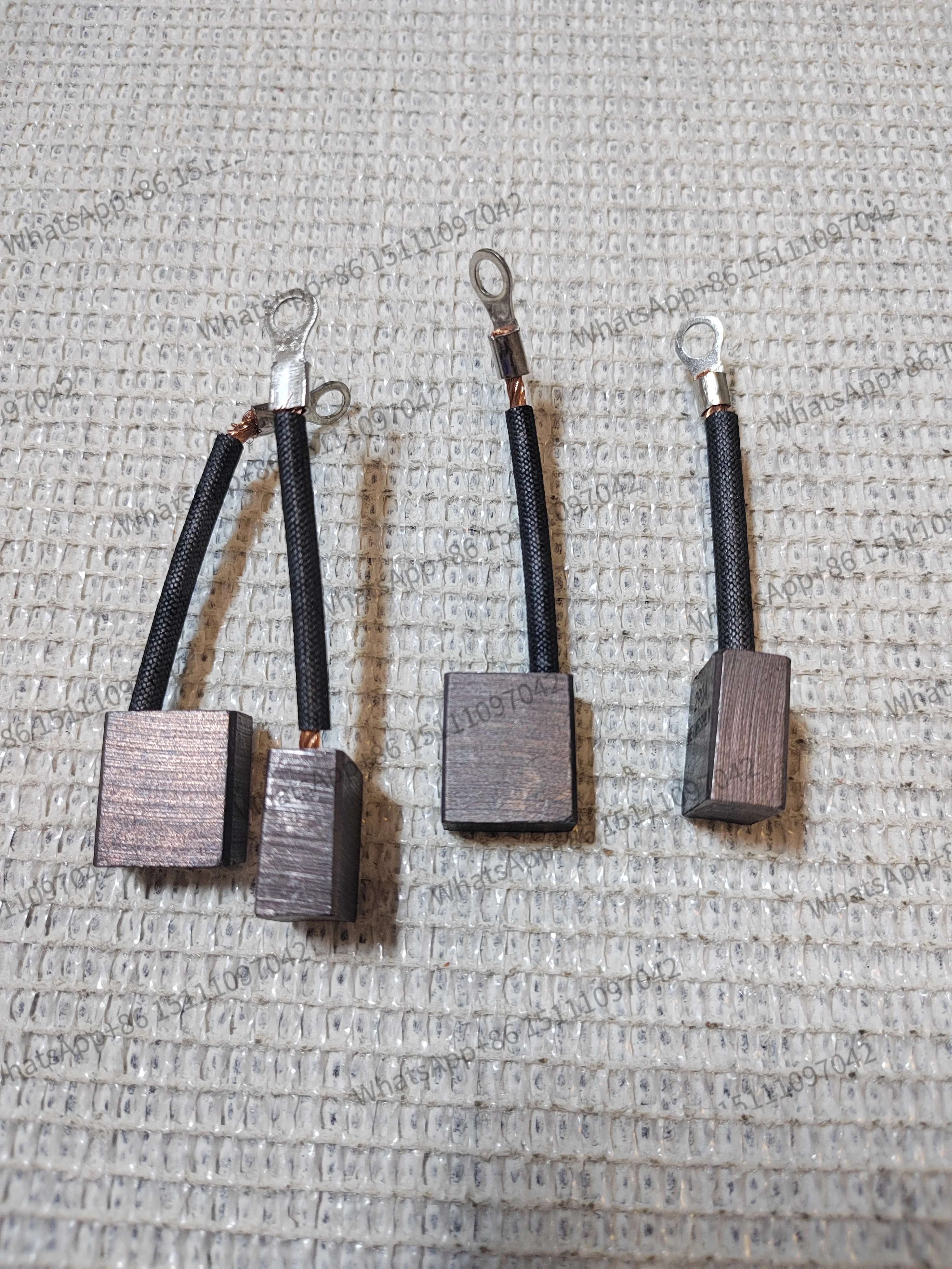 4PCS Carbon Brushes 10*18*20MM Floor Scrubber Starter Motor Carbon Brush Starter Motor Brush 10X18X20MM Contains copper
