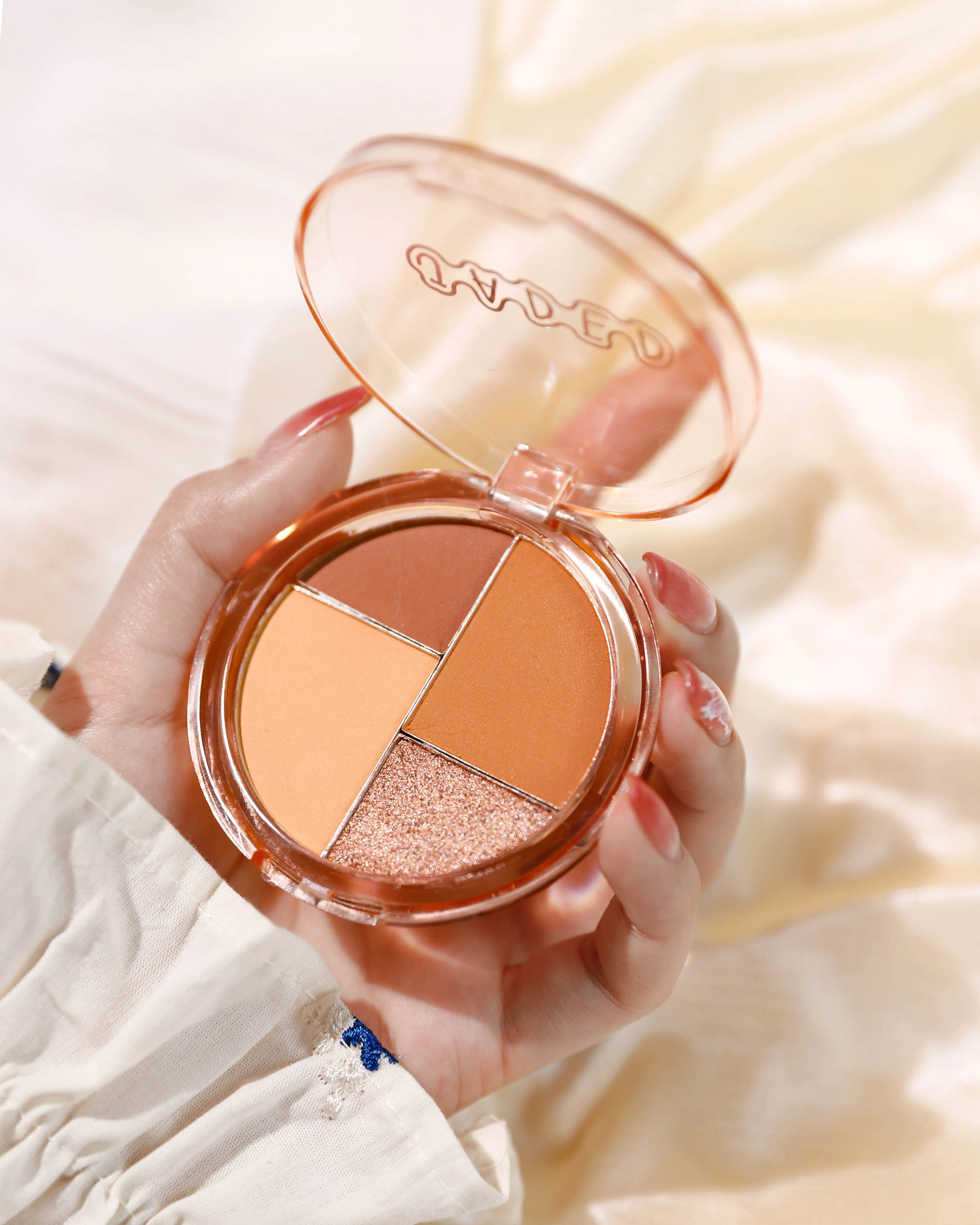 لوحة ظلال عيون مكونة من 4 ألوان، لون القهوة، أرجواني عميق، أنيق مقاوم للعرق، لوحة ظلال عيون خالية من التلك، حجم السفر، ظلال عيون