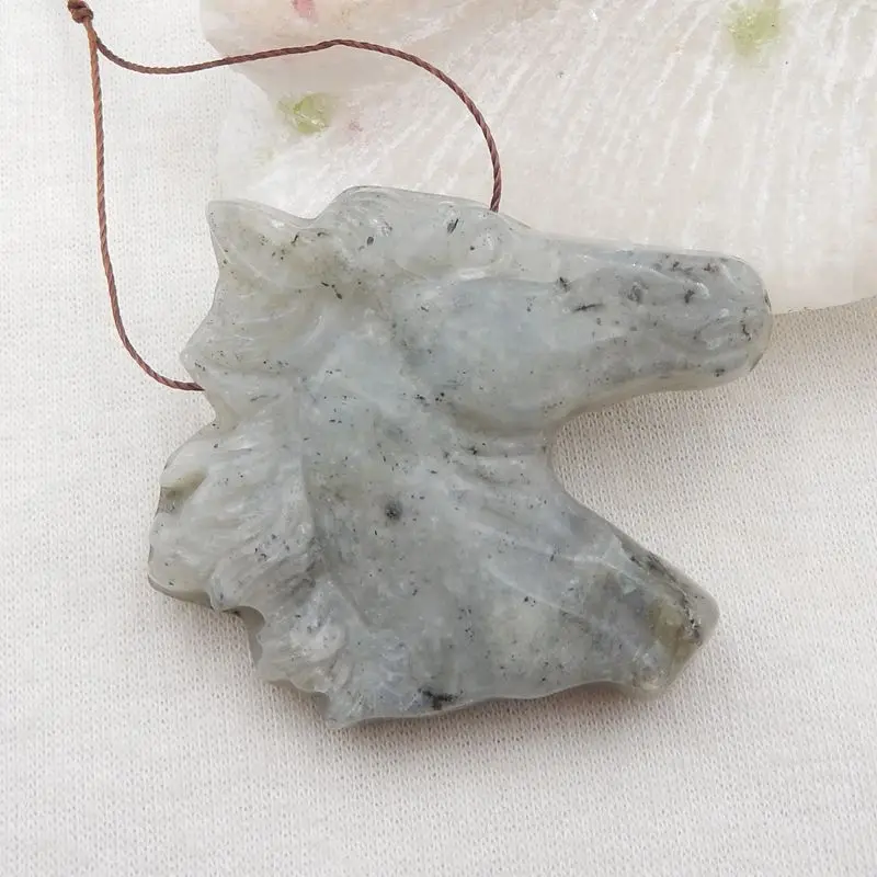 

Natural Stone Labradorite Carved Animal Horse Head Pendant Bead 43x39x10mm 28g Semiprecious Fashion Jewelry Necklace Accessories