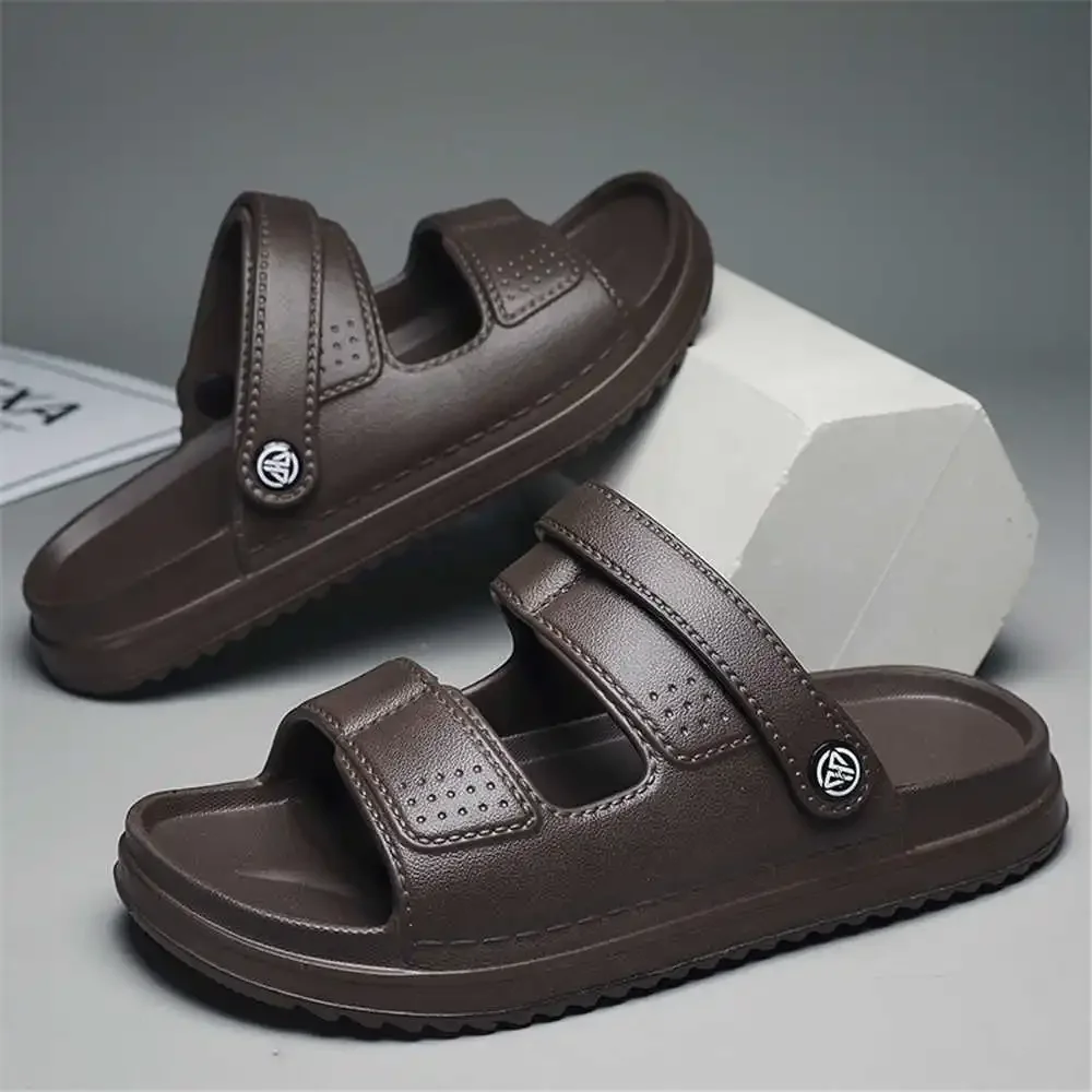 

Two Strips Room Cute Indoor Slippers Hawaiian Shoes Luxury Brand Men's Sandals Sneakers Sport Holiday Sneacker Tenes