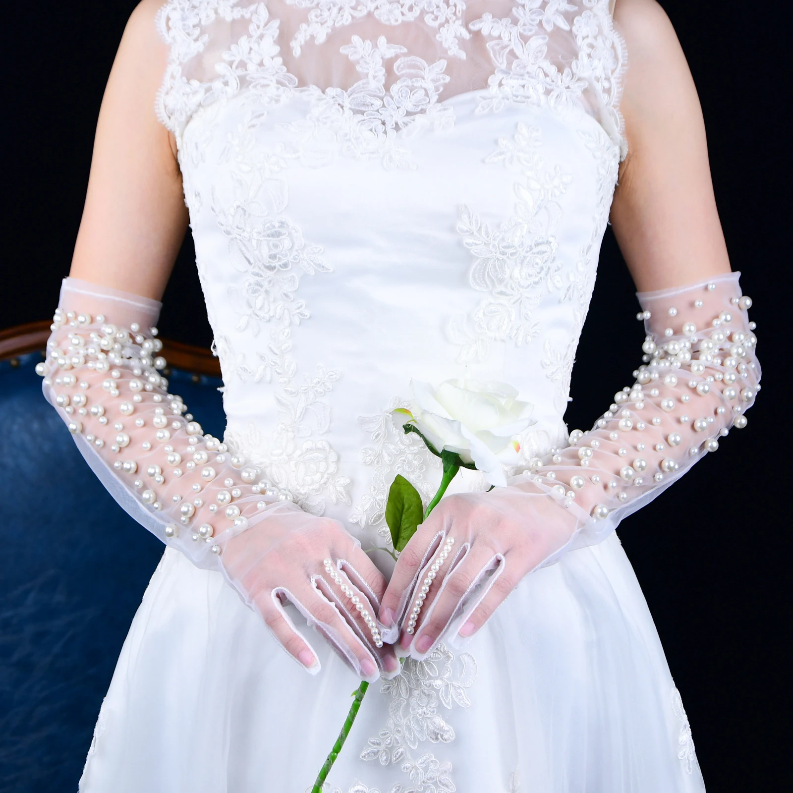 

Жемчужные свадебные перчатки с пятью пальцами, свадебные аксессуары, роскошные жемчужные свадебные перчатки ручной работы, подходящие для свадебного приема GM02