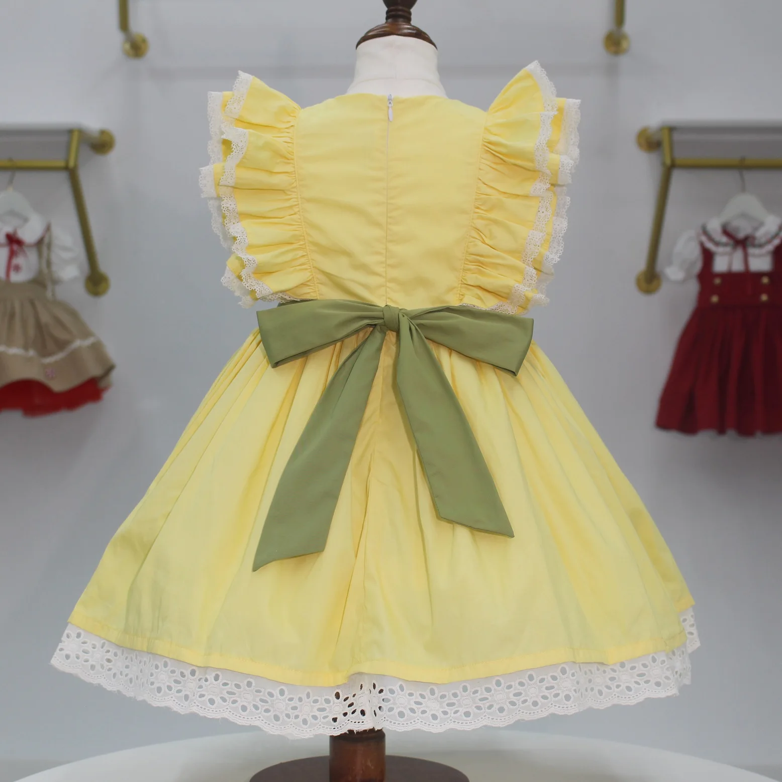 Baby Girl Summer Yellow Daisy Embroidery Turkish Vintage Princess Yellow Dress for Birthday Holiday Easter Photography Eid B197