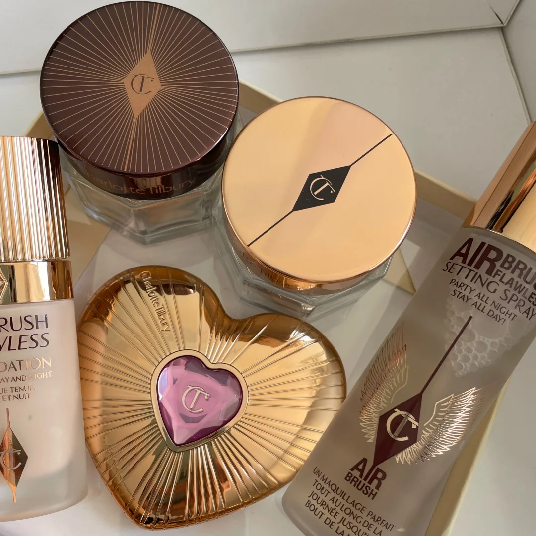 Charlotte Tilbury Plumping Filter Primer Radiant Blurring&Lip Cheat Pencil Velvety Transfer Proof Holiday Limited Edition Makeup - view 2