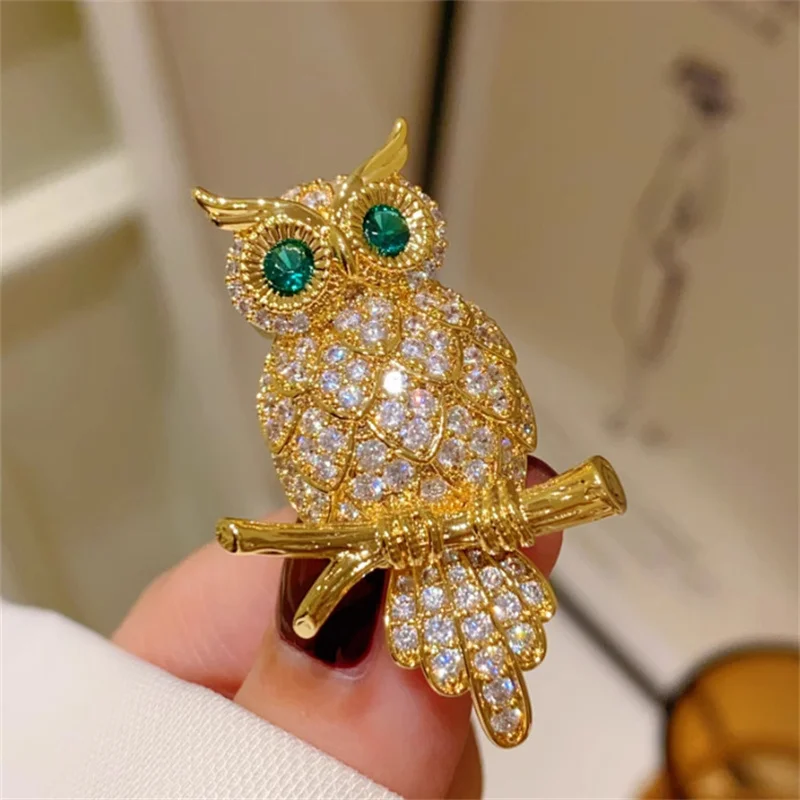 Mode Exquisite Eule Brosche Vintage Temperament Funkelnden Diamant Tier Pins Für Frauen Männer Kleidung Zubehör Schmuck Geschenke