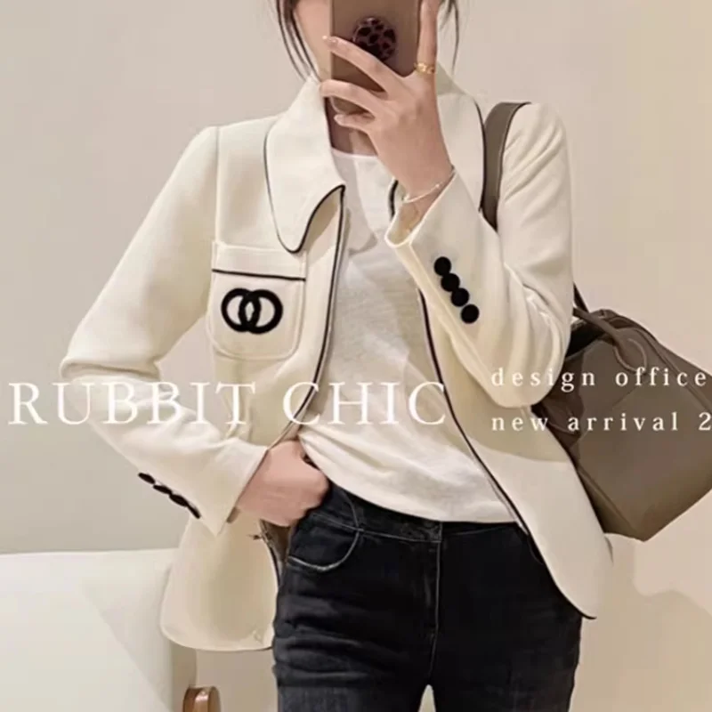 Korean Fashion Badge Pocket White Jackets POLO Collar Zipper Small-waist Long Sleeve Coats Women Slim Fit Elegant Old Money Y2K