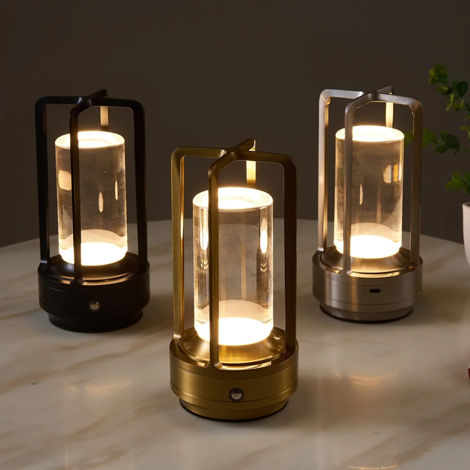 

Cordless Table Lamp Retro Metal Desk Lamps Rechargeable Dimming Night Light Restaurant Bedroom Outdoor Decor