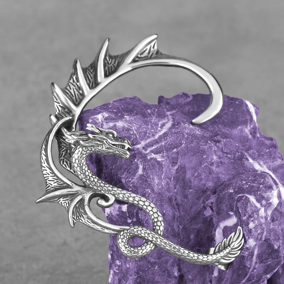 الفولاذ المقاوم للصدأ التنين لف انخفاض الأقراط الرجال شخصية أجنحة تميمة أقراط النساء مجوهرات حفلة تنكرية