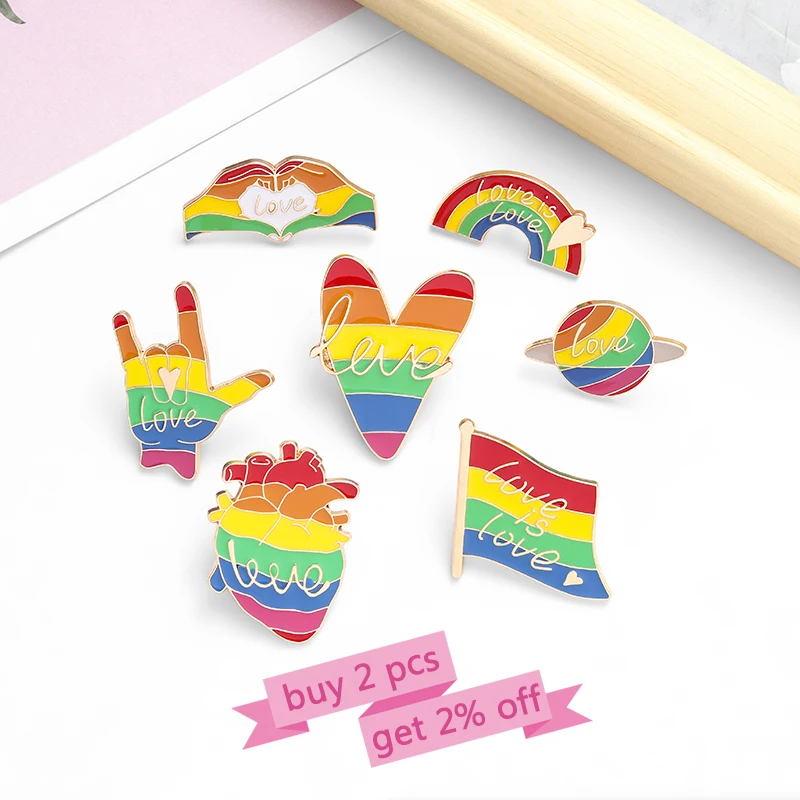 Alfileres esmaltados de arcoíris, broches de bandera GLBT personalizados, Pin de solapa para ropa, insignia para amantes, regalo de joyería para amigos, Amor es amor