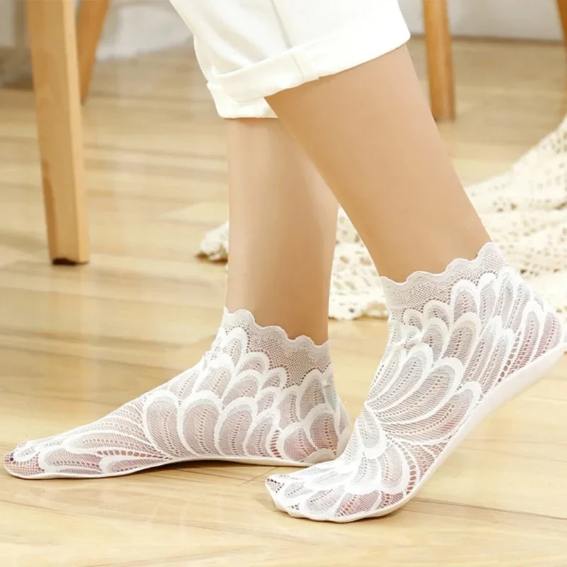 5Pairs Summer Pure Cotton Women Socks Flower Lace Invisible Socks Thin Ladies Lace Boat Socks Hollow Non-slip Shallow Socks