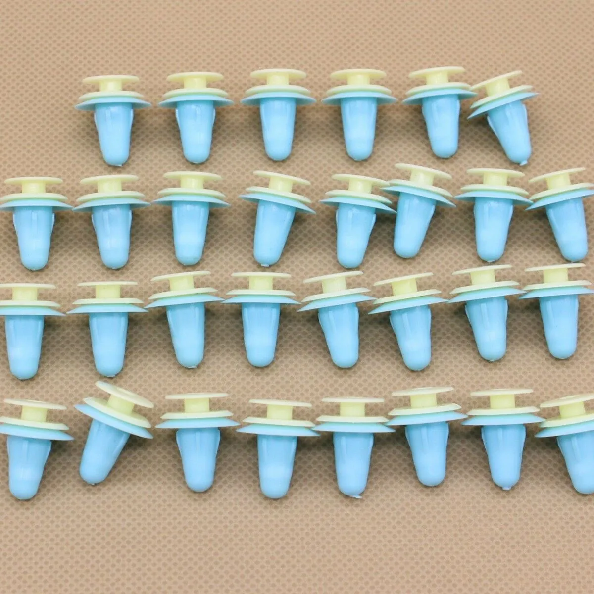 Держатель для дверной панели Isuzu A14269, 30 шт.