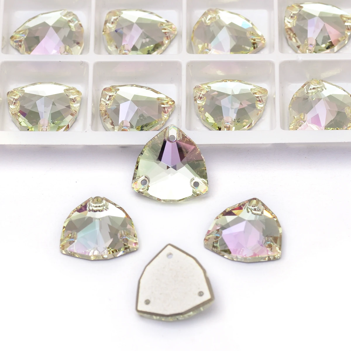 PUBRILEX Großhandel Glas K9 Strass mit abgeschrägten Kanten, Trilliant Flatback Strass zum Aufnähen für Kleidung, Kleider, Schuhe – Detail 4