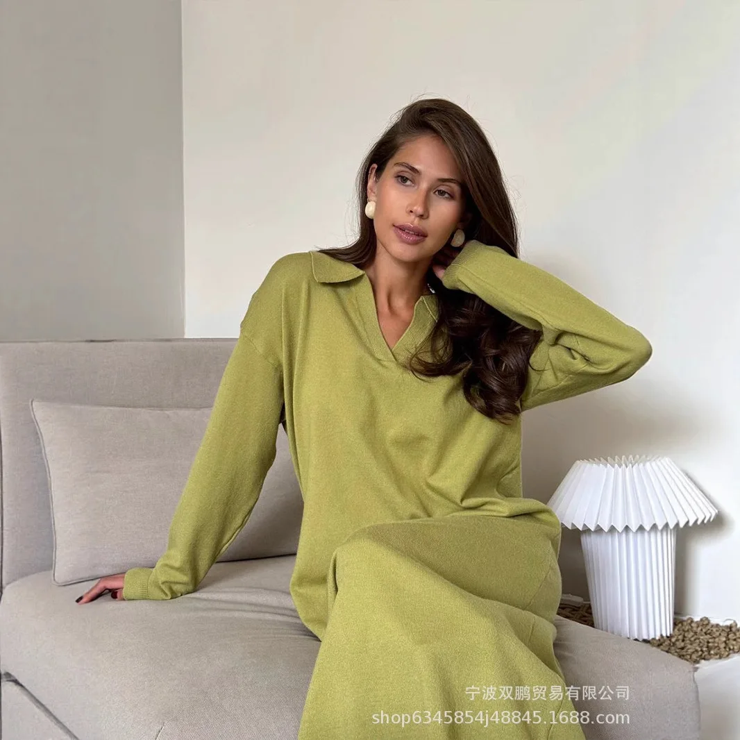 

Women's Fashionable Retro Casual Dress Loose Long-sleeved V-neck Midi 2025 Autumn Winter New Elegant Solid Color Knitted Dress