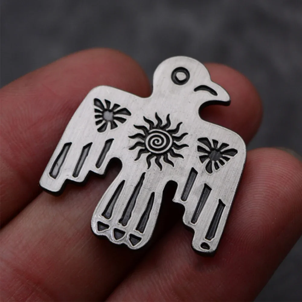 

Металлическая брошь-булавка Ptarmigan Boho Arty Thunderbird