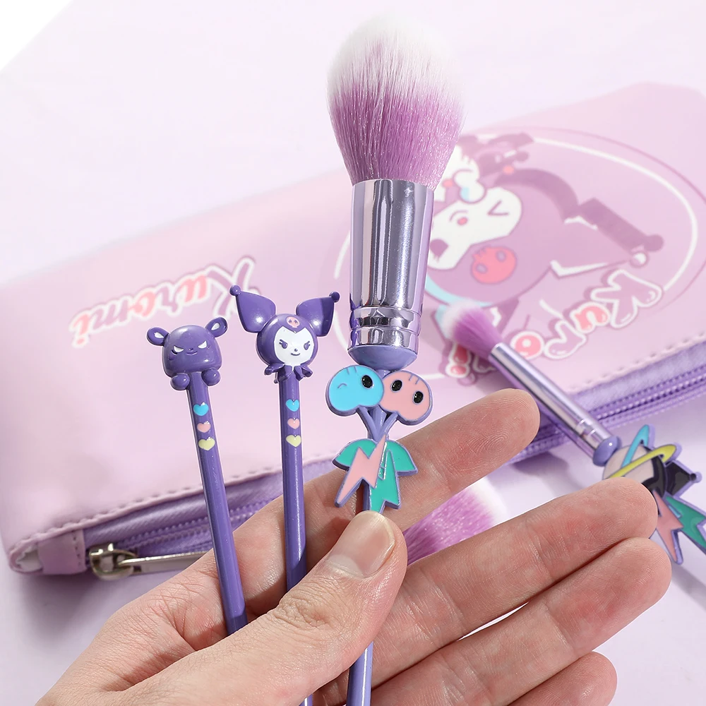 Sanrio Kuromi 5-Piece makyaj fırçası set-süper yumuşak, kızlar için deri kılıf ile sevimli karikatür tasarım-mükemmel hediye fikri